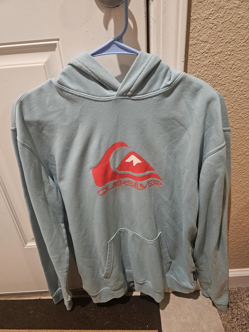 Quiksilver Youth XL Light Blue Pullover Hoodie with Red Logo